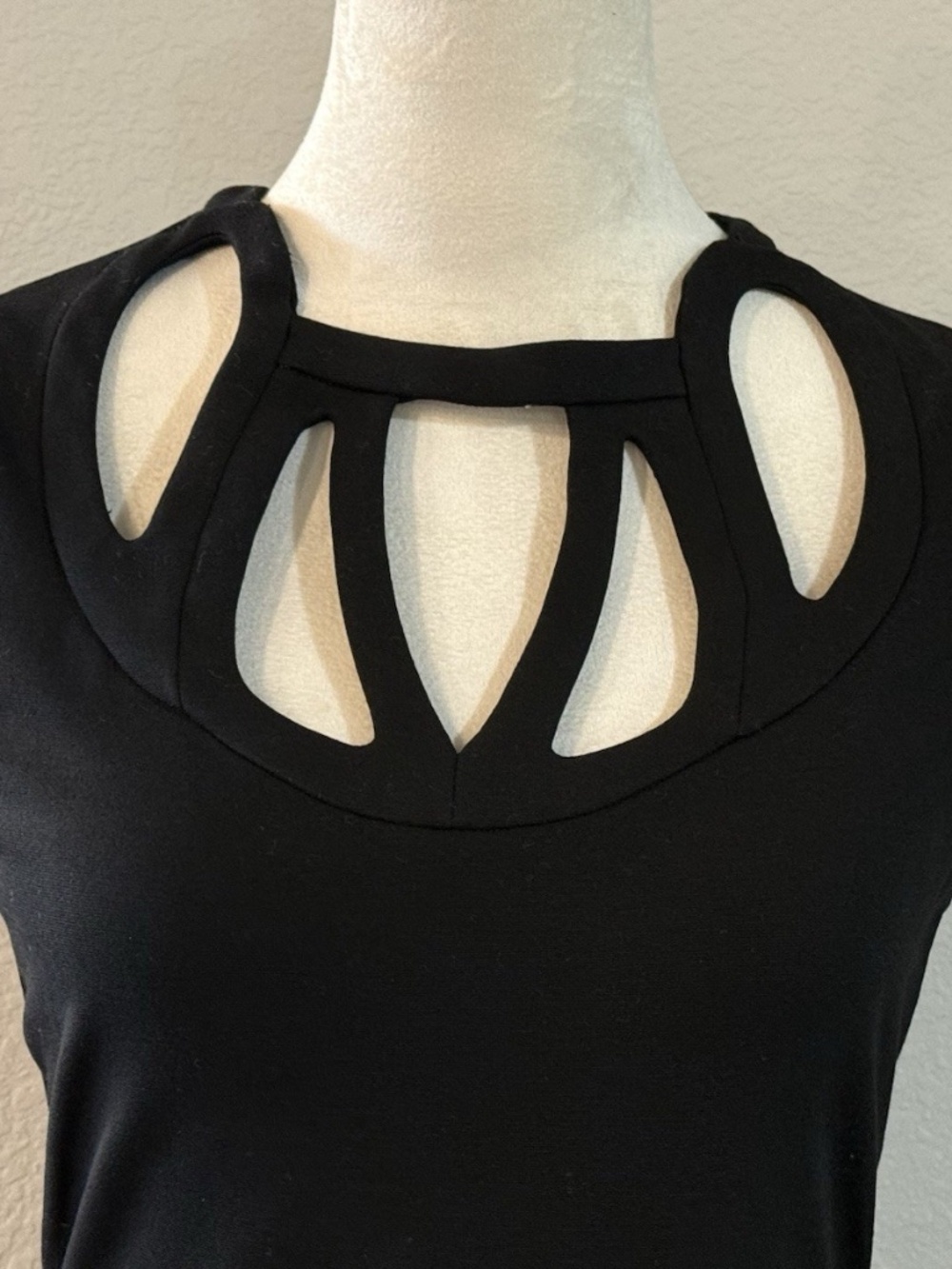 Diane von Furstenberg Womens 4 Black Bodycon Dress - Picture 2 of 10